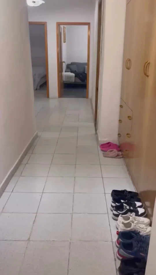 Tirane, jepet me qera apartament 3+1 Kati 4, 92 m² 650 € (Rruga Irfan Tomini)