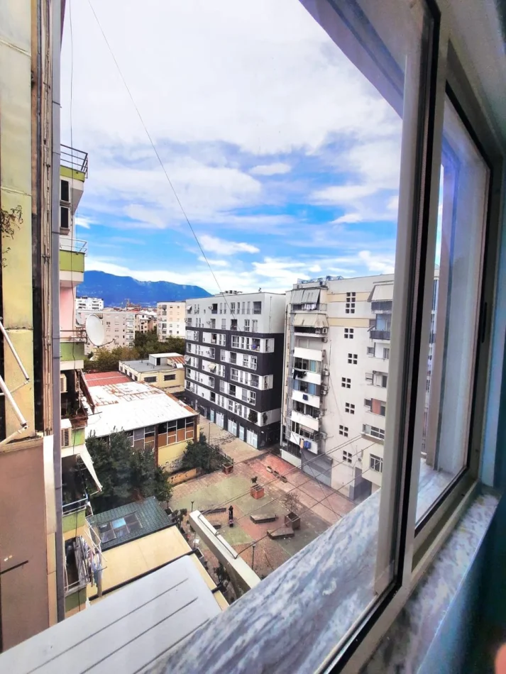 Tirane, jepet me qera apartament 1+1 Kati 5, 43 m² 450 € (Don Bosko)