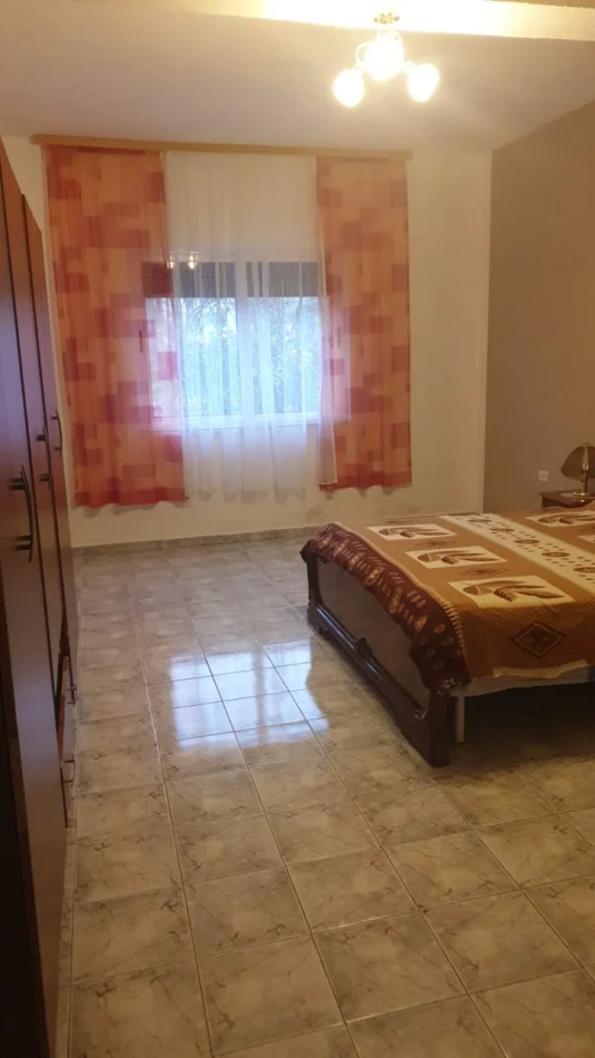 Tirane, jepet me qera apartament 1+1 Kati 2, 65 m² 450 € (Tregu Elektrik)