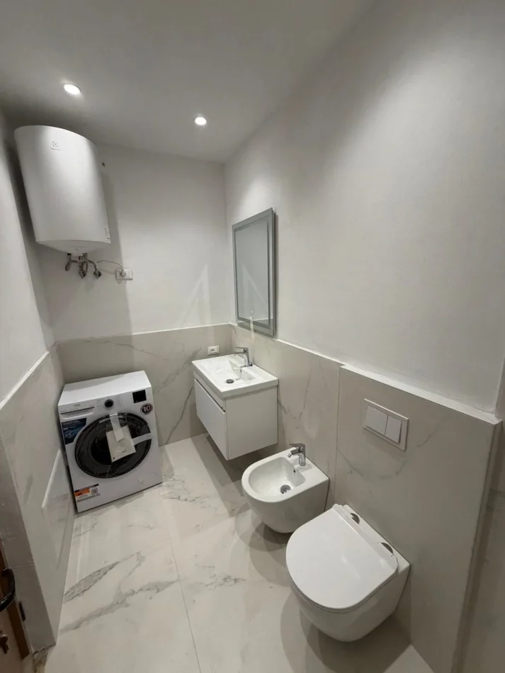 Tirane, jepet me qera apartament 2+1 Kati 7, 97 m² 550 € (Astir)