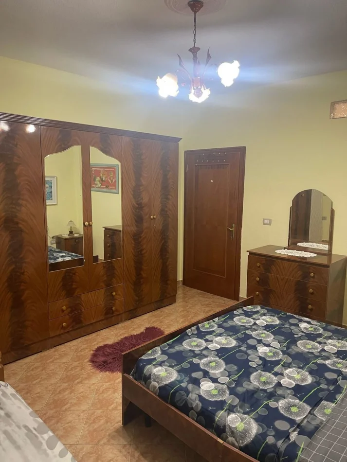 Tirane, jepet me qera apartament 1+1 Kati 5, 70 m² 500 € (Don Bosko)