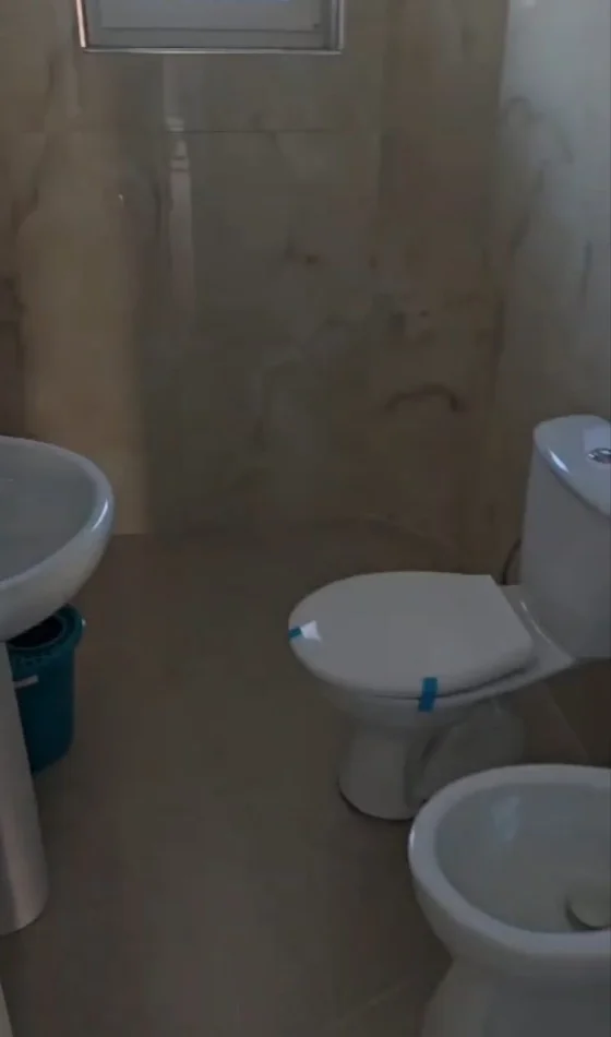 Tirane, jepet me qera apartament 1+1 Kati 2, 65 m² 500 € (Rruga 5 Maji)