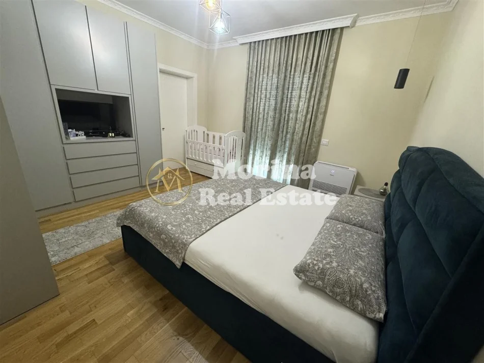 Tirane, jepet me qera apartament 3+1 Kati 1, 370 m² 1.500 € (Laknas)