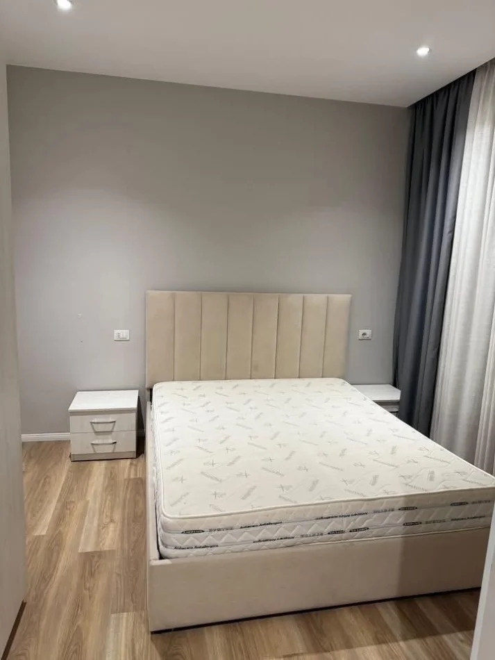 Tirane, jepet me qera apartament 1+1 Kati 6, 75 m² 450 € (Astir)