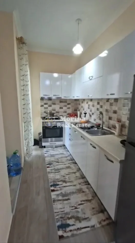 Tirane, jepet me qera apartament 2+1 Kati 1, 100 m² 500 € (Spitali Amerikan 2)