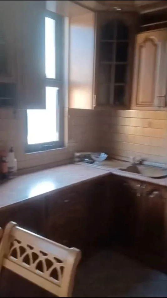 Tirane, jepet me qera apartament 2+1 Kati 6, 100 m² 400 € (Laprakë)