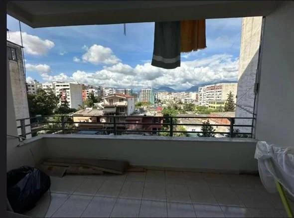Tirane, jepet me qera apartament 1+1 Kati 4, 70 m² 390 € (Astir)