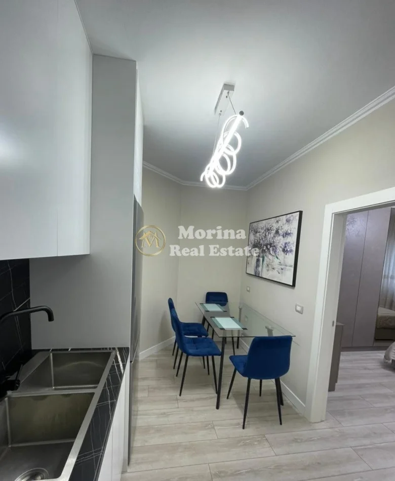 Tirane, jepet me qera apartament 1+1 Kati 4, 70 m² 800 € (Rruga e Kosovareve)