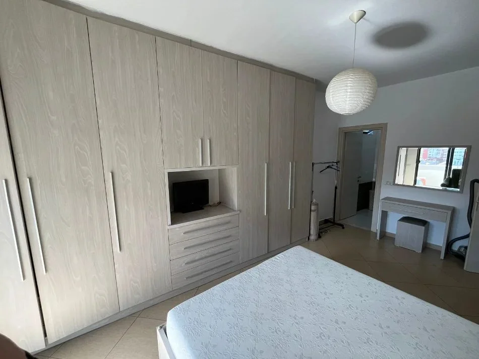 Tirane, jepet me qera apartament 2+1 Kati 6, 112 m² 600 € (Astir)