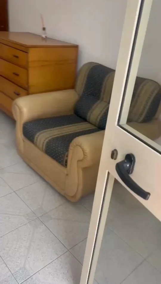 Tirane, jepet me qera apartament 2+1 Kati 2, 50 m² 270 € (American Hospital 3)