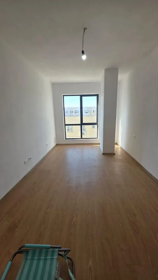 Tirane, jepet me qera apartament 2+1 Kati 2, 100 m² 500 € (Zgara 5 Maj)