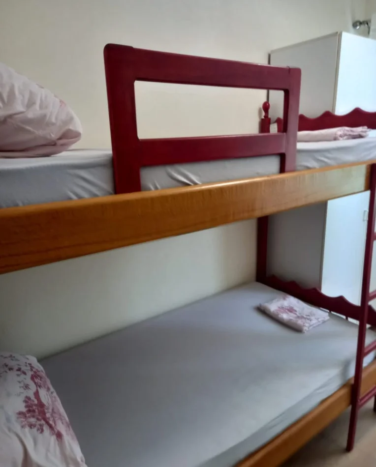 Tirane, jepet me qera apartament 2+1 Kati 2, 70 m² 450 € (Rruga Frosina Plaku)