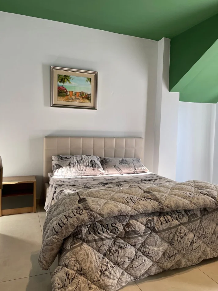 Tirane, jepet me qera apartament 1+1 Kati 1, 65 m² 500 € (Spitali Amerikan 2)