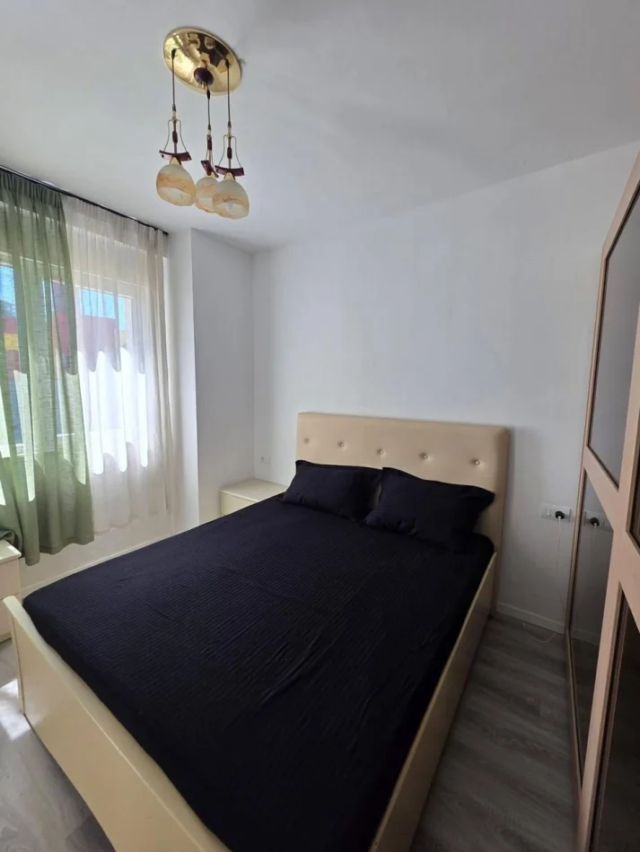 Tirane, jepet me qera apartament 1+1 Kati 4, 60 m² 550 € (Rruga Dritan Hoxha)