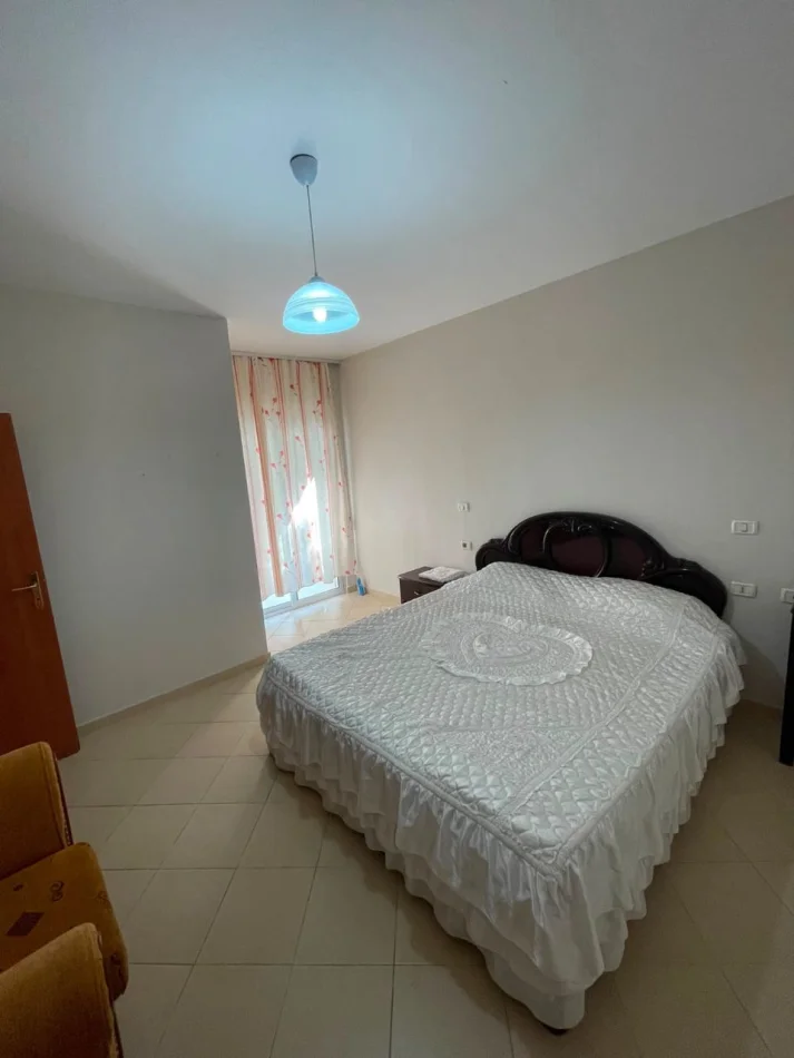 Tirane, jepet me qera apartament 2+1 Kati 2, 90 m² 500 € (Fusha Ali Demi)