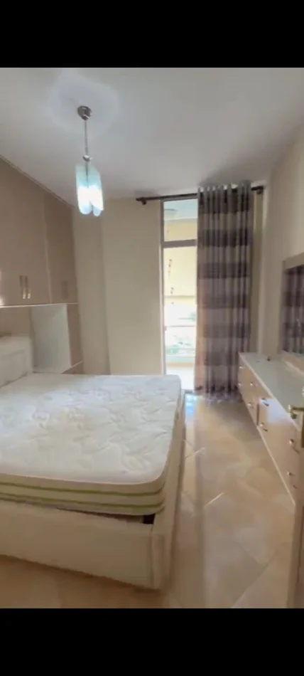 Tirane, jepet me qera apartament 1+1 Kati 7, 70 m² 400 € (Teodor Keko)