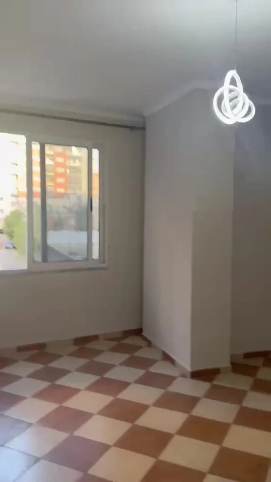 Tirane, jepet me qera apartament 2+1 Kati 2, 75 m² 370 € (Vila L)