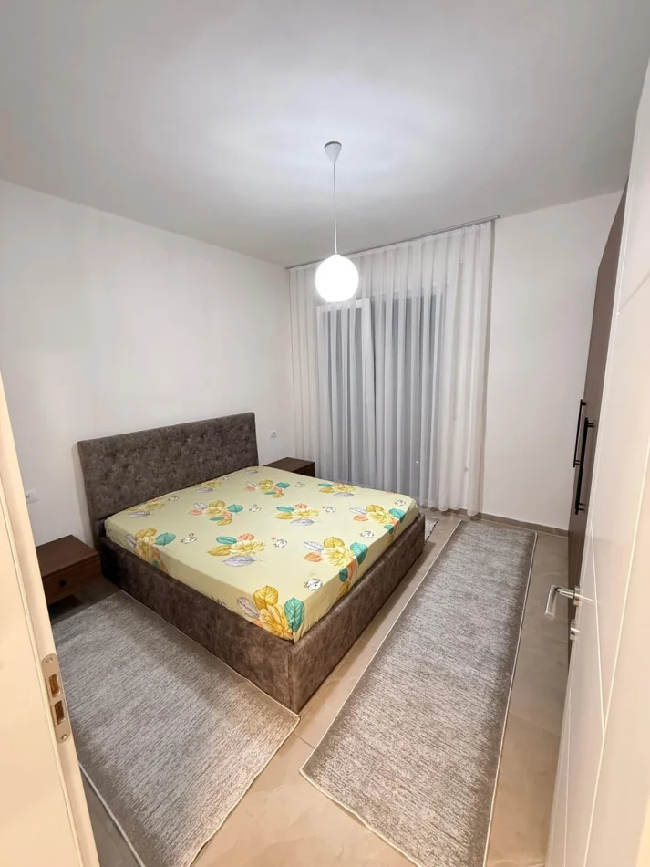 Tirane, jepet me qera apartament 1+1 Kati 9, 60 m² 450 € (Astir)