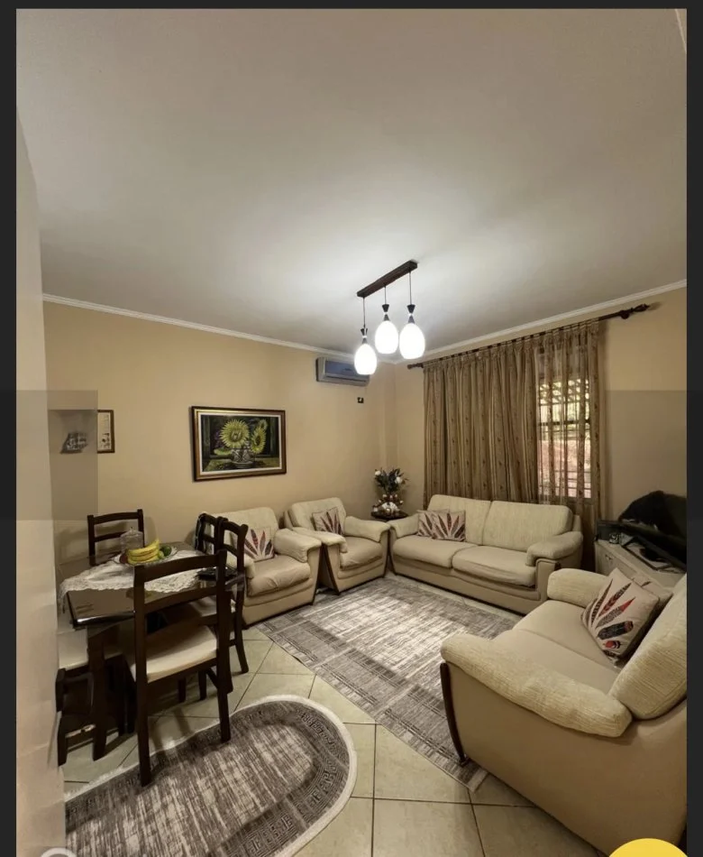 Tirane, jepet me qera apartament 2+1+Ballkon , 100 m² 500 € 