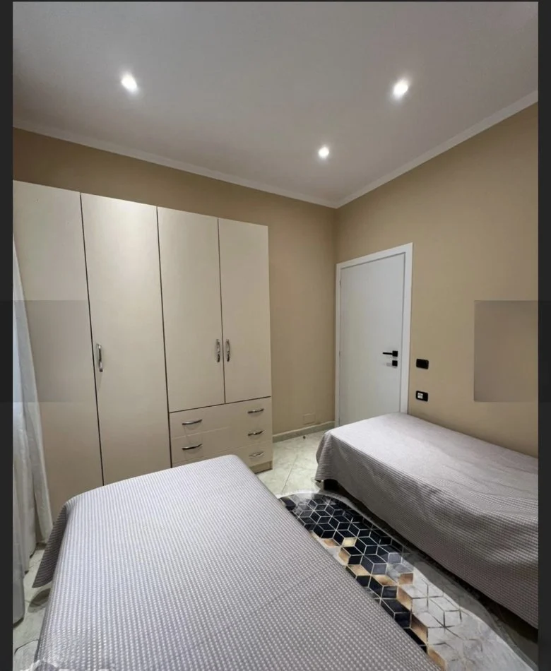 Tirane, jepet me qera apartament 2+1+Ballkon , 100 m² 500 € 