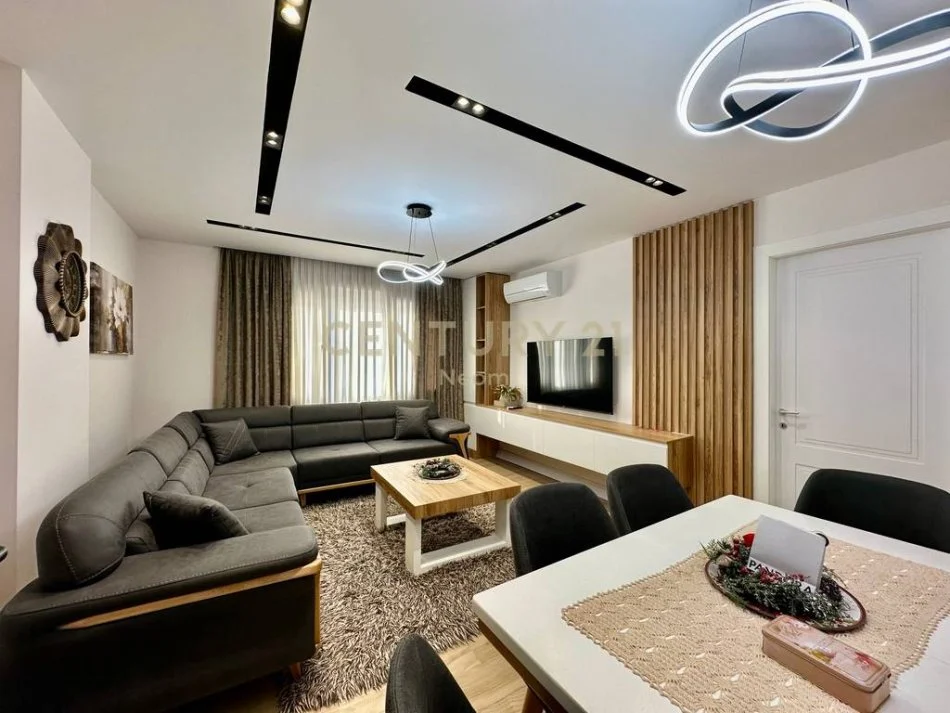 Tirane, jepet me qera apartament 1+1 Kati 1, 68 m² 600 € 