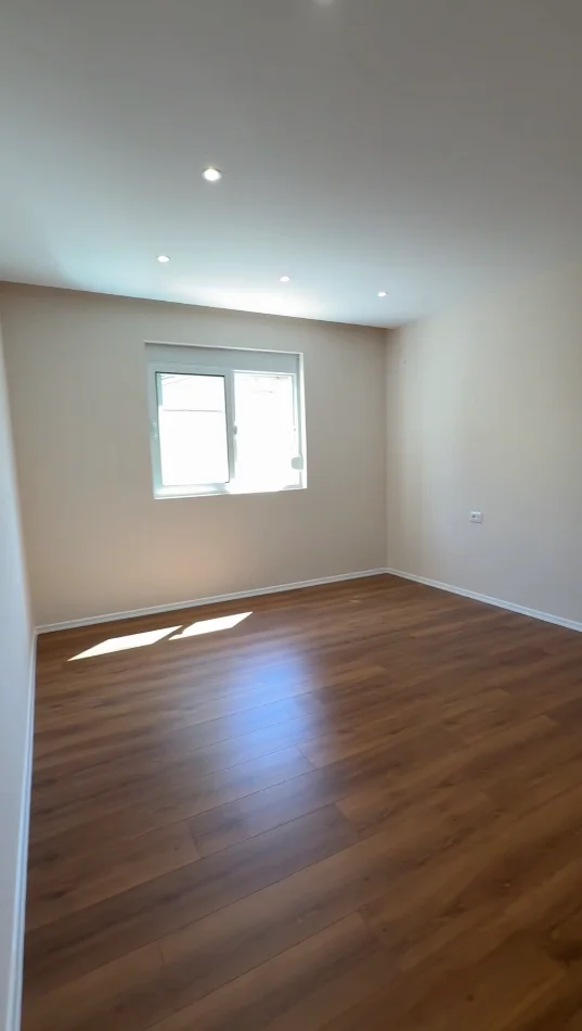 Durres, shitet apartament 2+1+Ballkon Kati 2, 83 m² 107.000 € 