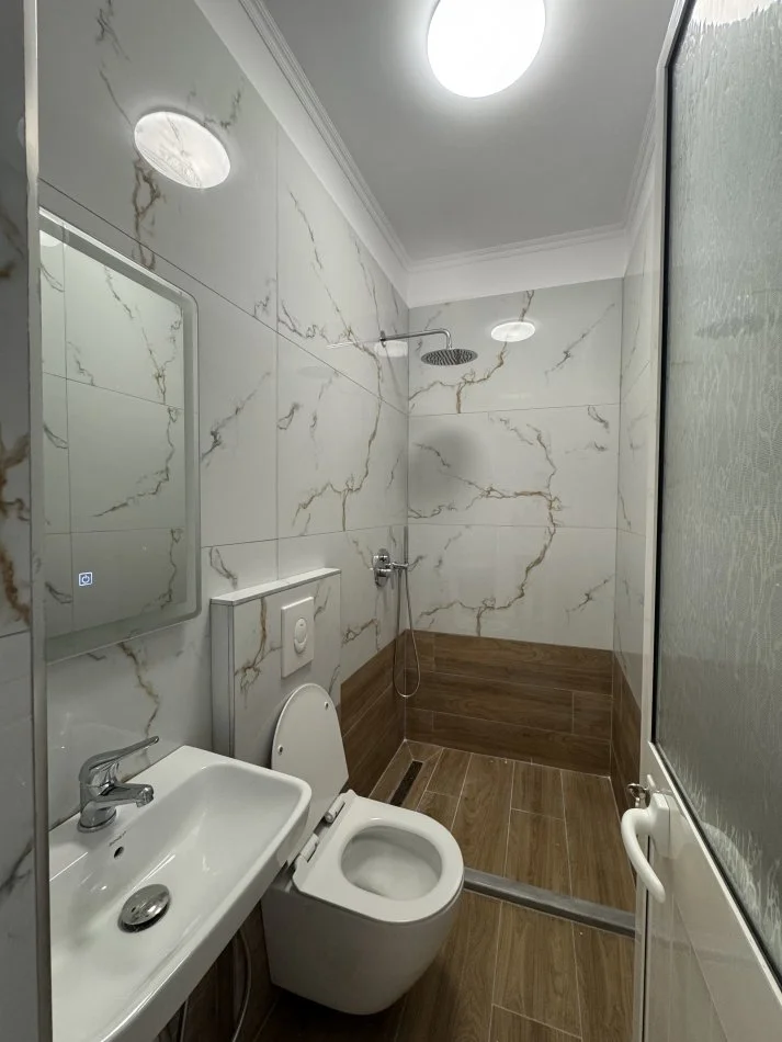 Tirane, shes apartament 2+1 Kati 2, 87 m² (Rruga Faik Konica)