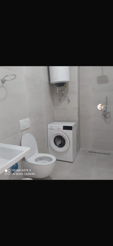 Tirane, jepet me qera apartament Kati 3, 32 m² 280 € (Rruga aleks caci)
