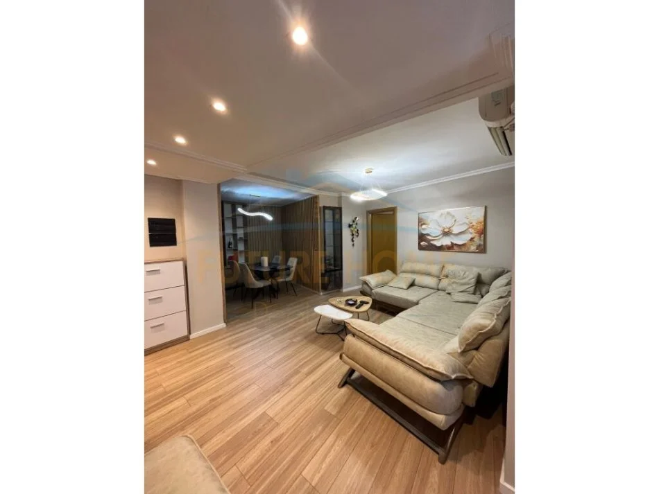 Tirane, shitet apartament 2+1+Ballkon Kati 9, 112 m² 225.000 € (Myslym Shyri)