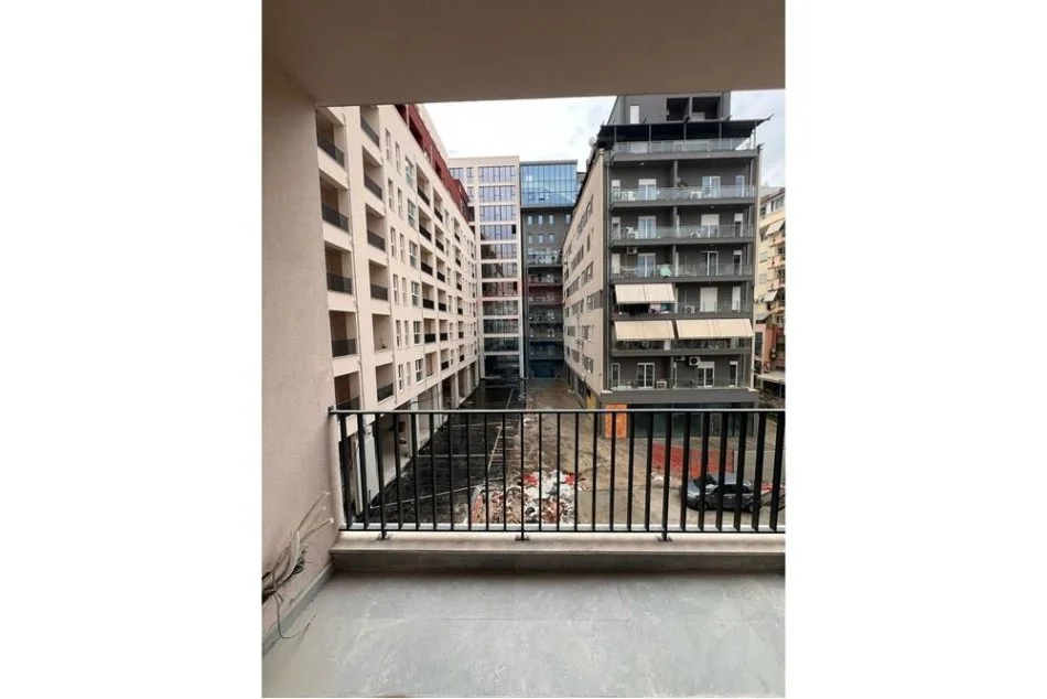 Tirane, shitet apartament 1+1 Kati 3, 70 m² 119.000 € (SHESIM APARTAMENT 1+1 AURACOMPLEX!)