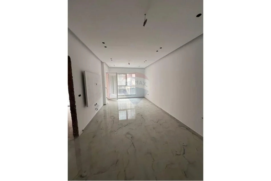 Tirane, shitet apartament 1+1 Kati 3, 70 m² 119.000 € (SHESIM APARTAMENT 1+1 AURACOMPLEX!)