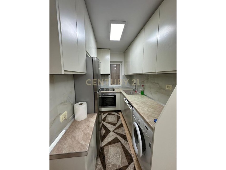 Tirane, shitet apartament 2+1 Kati 3, 76 m² 114,000 € (Brryli)