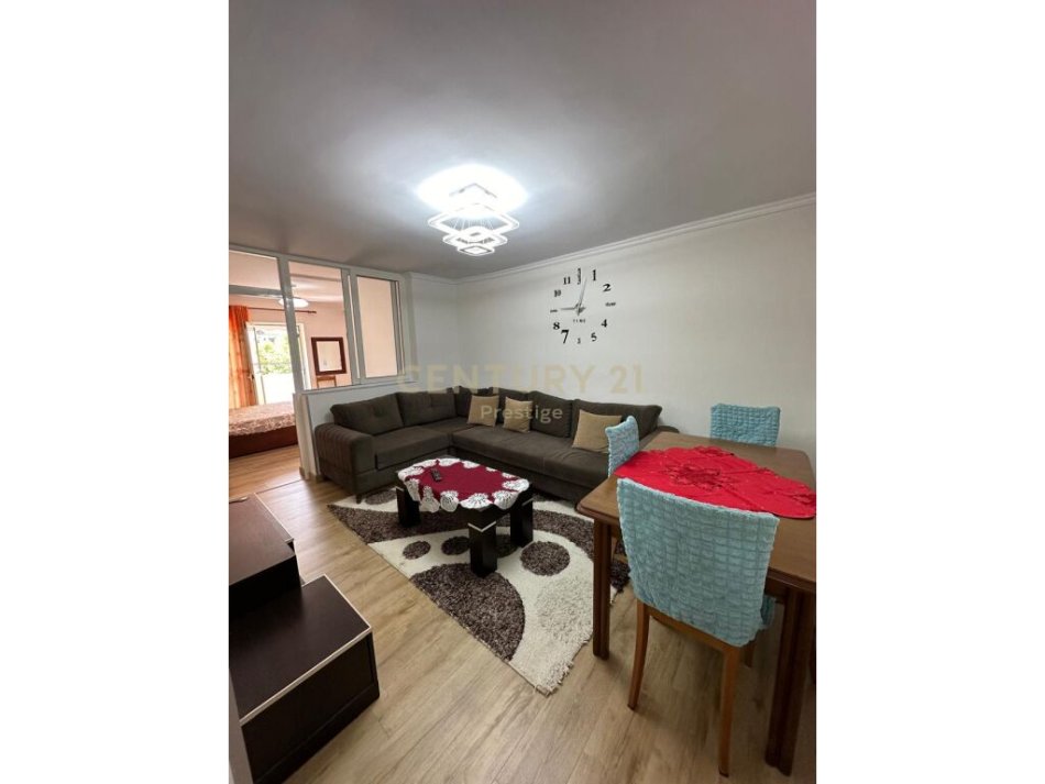 Tirane, shitet apartament 2+1 Kati 3, 76 m² 114,000 € (Brryli)
