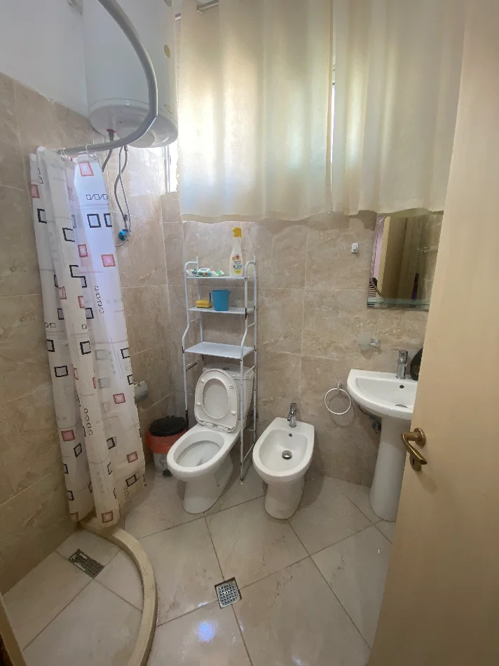Durres, jepet me qera apartament 1+1 Kati 1, 50 m² 300 € 
