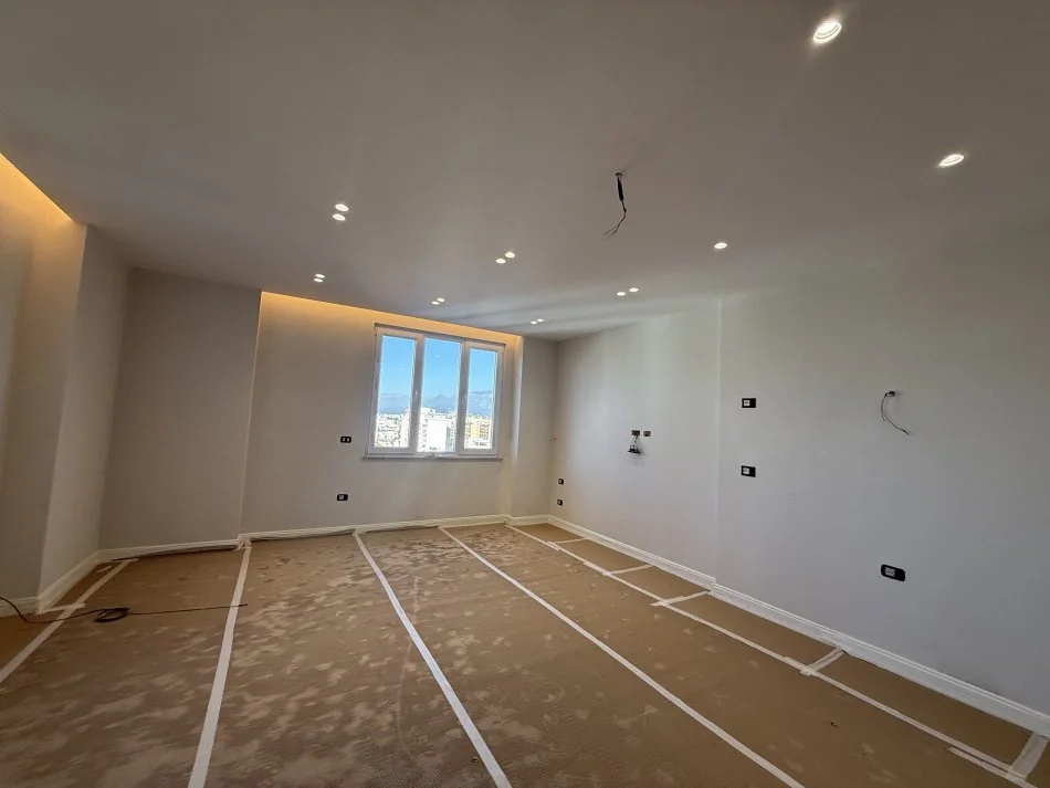 Mundesi ideale Investimi ✅Shiten 2 apartamente 1+1 te Ish Ekspozita Kati 10, 143 m² 400.000 € (Bulevardi gjergj fishta)