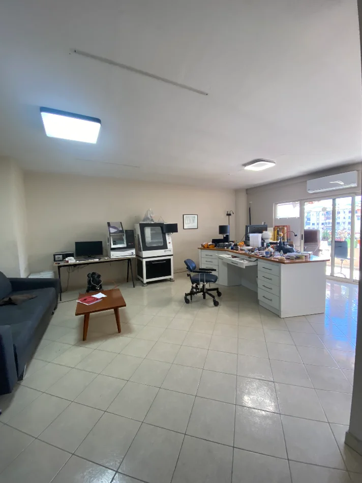 Shqiperi, shes apartament 2+1 Kati 3, 102 m² 215.000 € (Rruga Irfan Tomini)