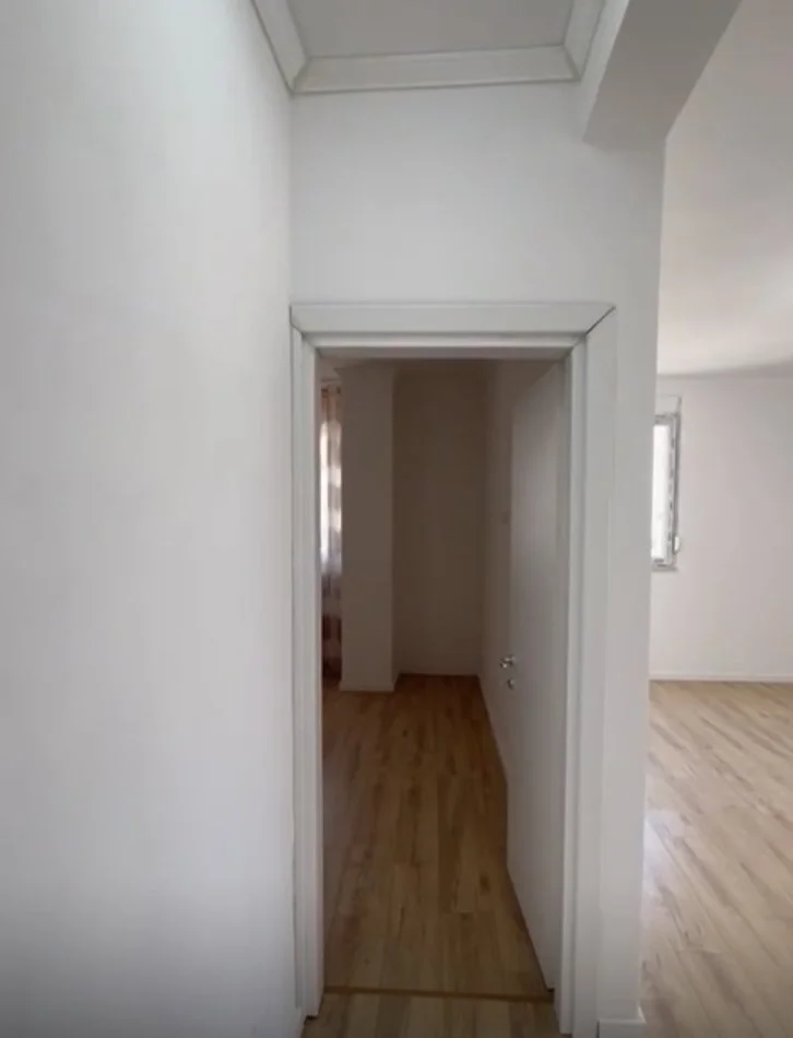 Tirane, shitet apartament 1+1 Kati 9, 65 m² 87.000 € (Rruga Besim Alla)