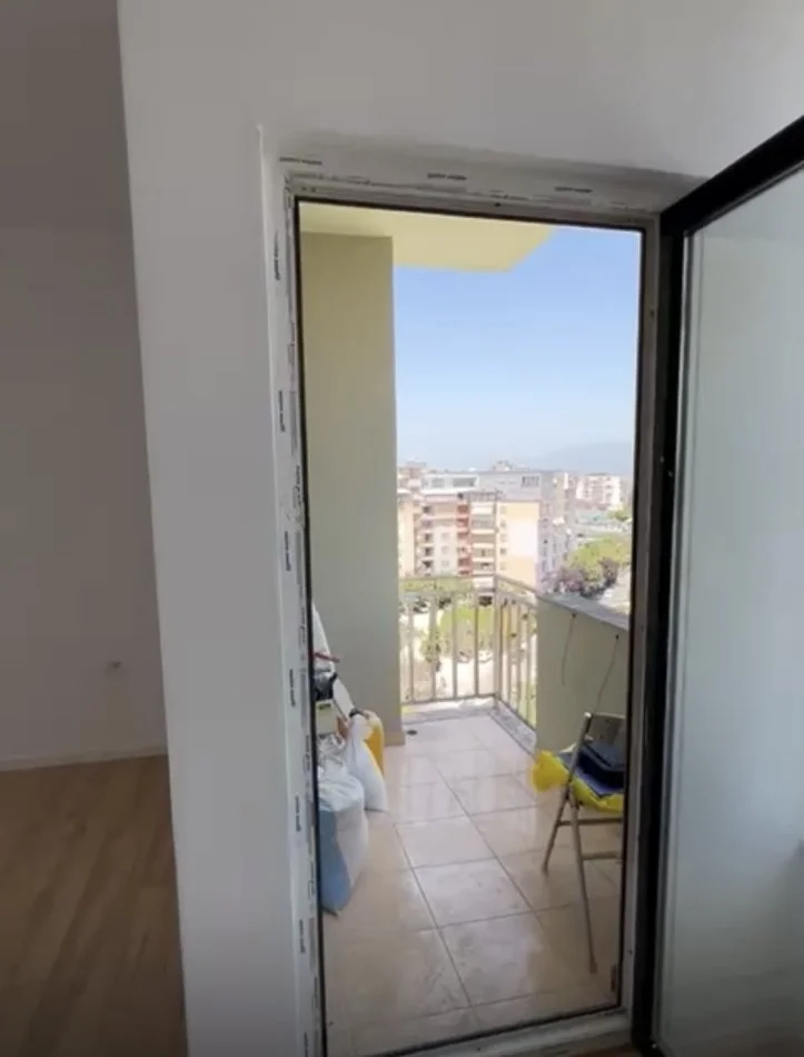 Tirane, shitet apartament 1+1 Kati 9, 65 m² 87.000 € (Rruga Besim Alla)