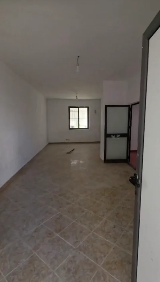 Durres, shitet ambjent biznesi Kati 0, 70 m² 125.000 € 
