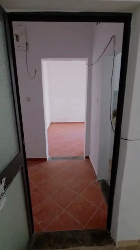 Durres, shitet ambjent biznesi Kati 0, 70 m² 125.000 € 
