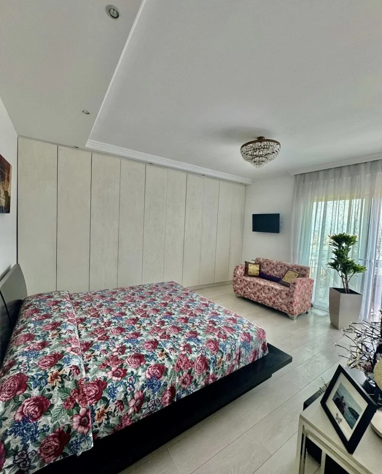 Tirane, shitet apartament , 106 m² 229.000 € 