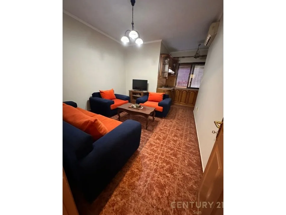 Tirane, jepet me qera apartament 1+1 Kati 6, 60 m² 450 € 