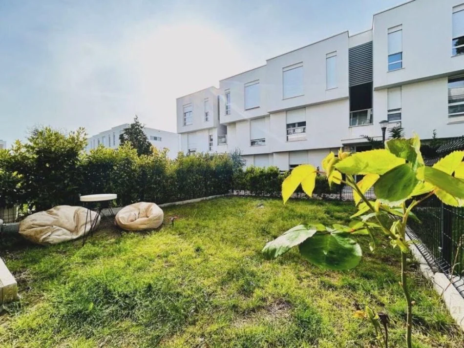 Durres, shitet apartament 1+1 Kati 1, 71 m² 250.000 € (SAN PIETRO RESIDENCE, Durres)