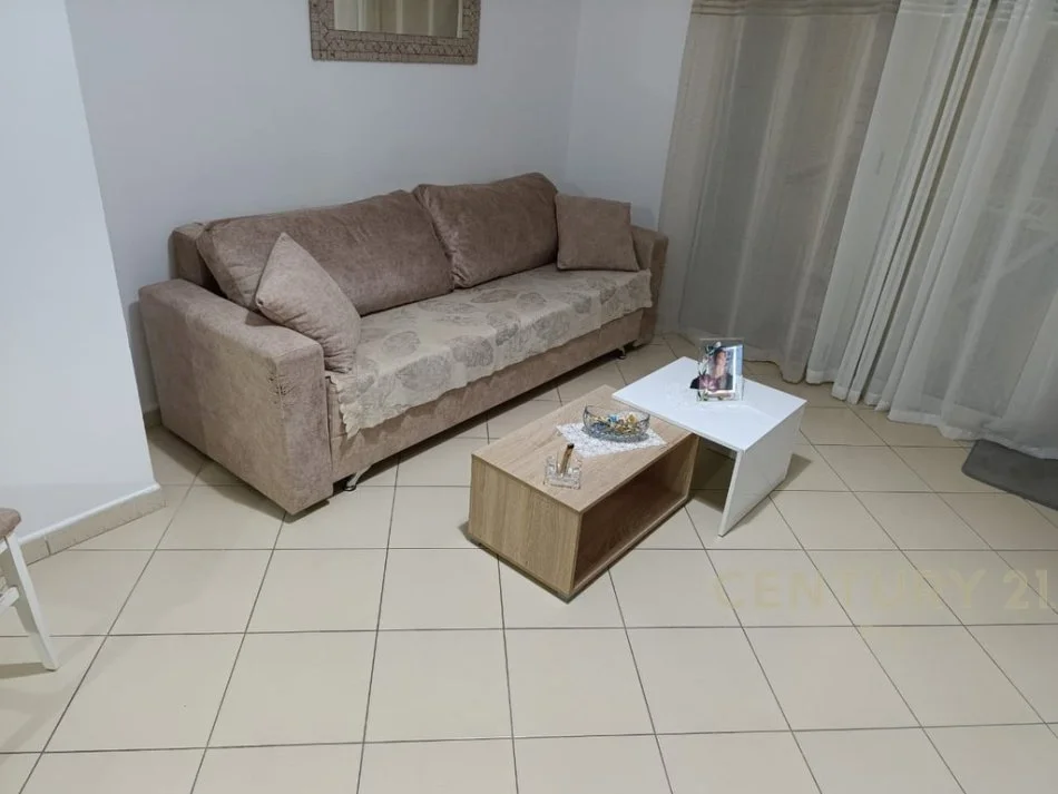 Durres, jepet me qera apartament 2+1 Kati 2, 80 m² 500 € 