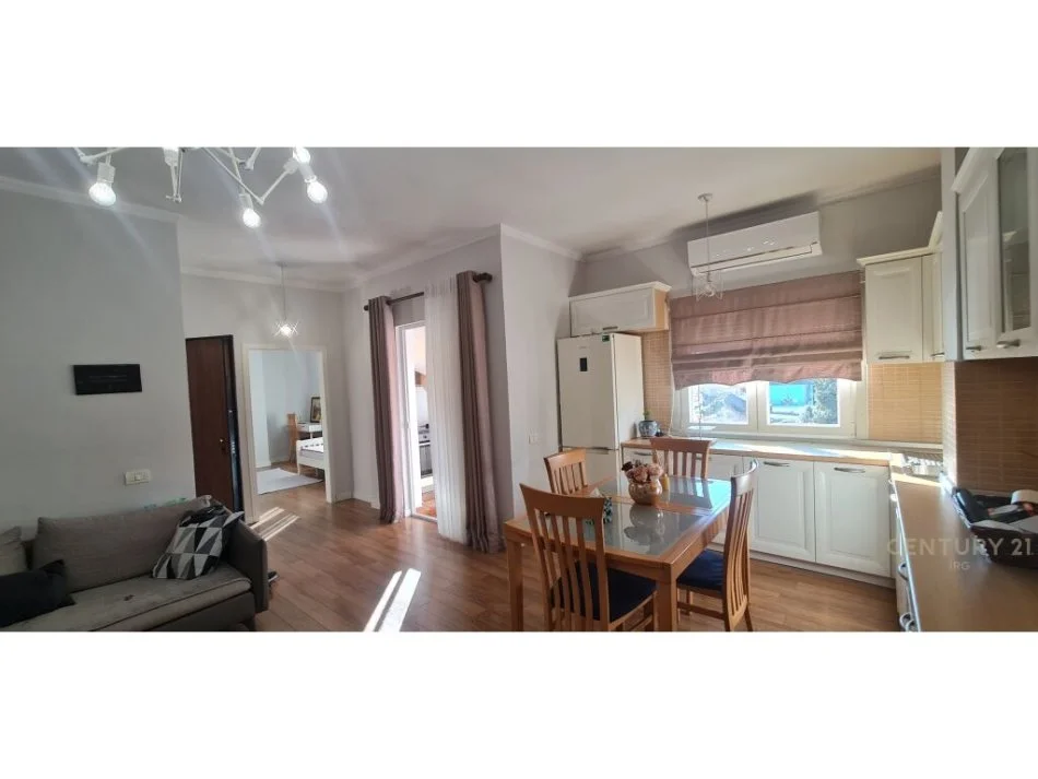 Tirane, shitet apartament 2+1+Ballkon Kati 4, 110 m² 170.000 € (Rruga e Elbasanit, Vilat Gjermane Tirana Albania)