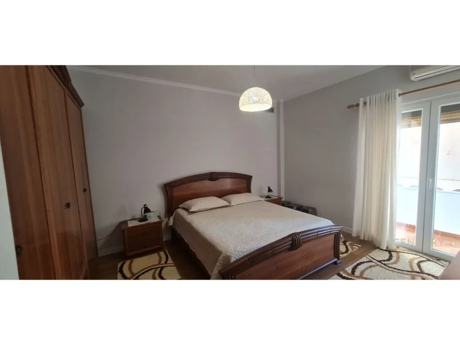 Tirane, shitet apartament 2+1+Ballkon Kati 4, 110 m² 170.000 € (Rruga e Elbasanit, Vilat Gjermane Tirana Albania)