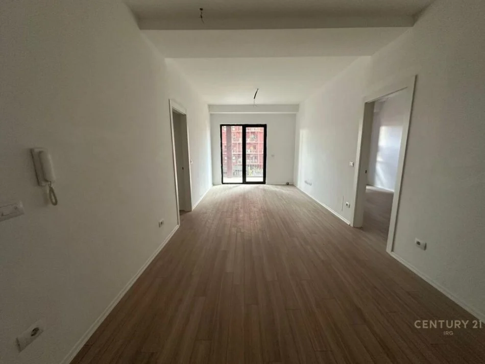 Tirane, shitet apartament 2+1 Kati 4, 113 m² 270.000 € (Tirana Garden Building)