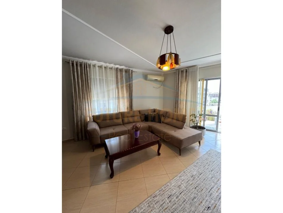 Tirane, shitet apartament 2+1+Ballkon Kati 2, 103 m² 118.000 € (Fresk)