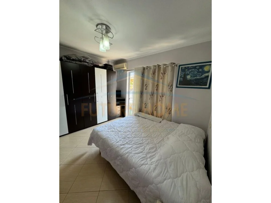 Tirane, shitet apartament 2+1+Ballkon Kati 2, 103 m² 118.000 € (Fresk)