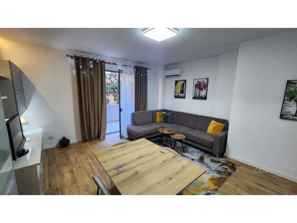 Tirane, jepet me qera apartament 2+1 Kati 2, 90 m² 700 € (Don Bosco, Vizion Plus)